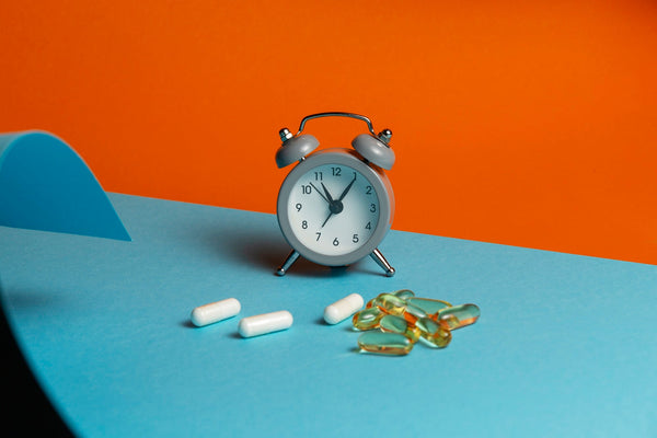 Best Time To Take Vitamins: Morning, Night, With Food or Empty Stomach